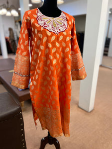 Tilla kurti